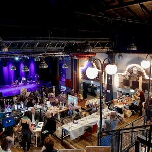 Ausstellungsstände der Tagesstätten im Pumpwerk